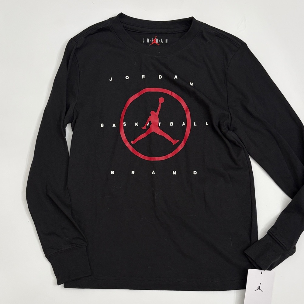 Jordan Basketball Brand Black Long-Sleeve Tee with Red Jumpman Circle Graphic S